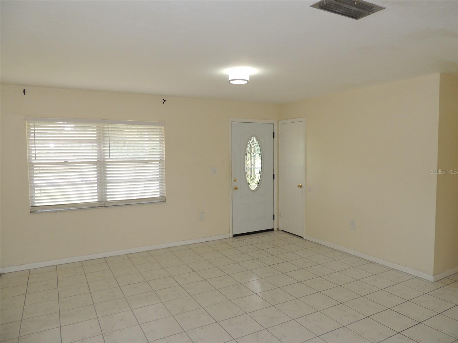 330 SE 6TH ST, WILLISTON, FL — photo 8