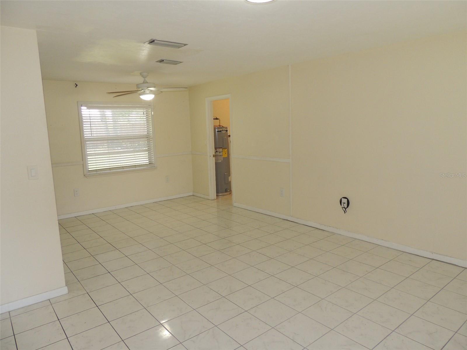 330 SE 6TH ST, WILLISTON, FL — photo 9