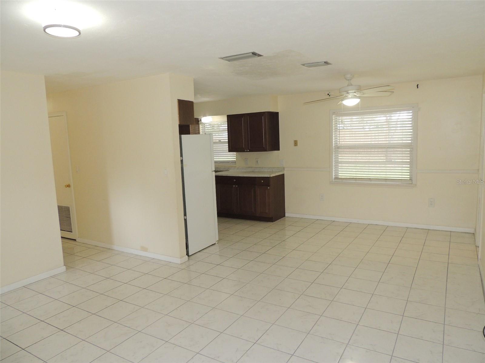 330 SE 6TH ST, WILLISTON, FL — photo 10