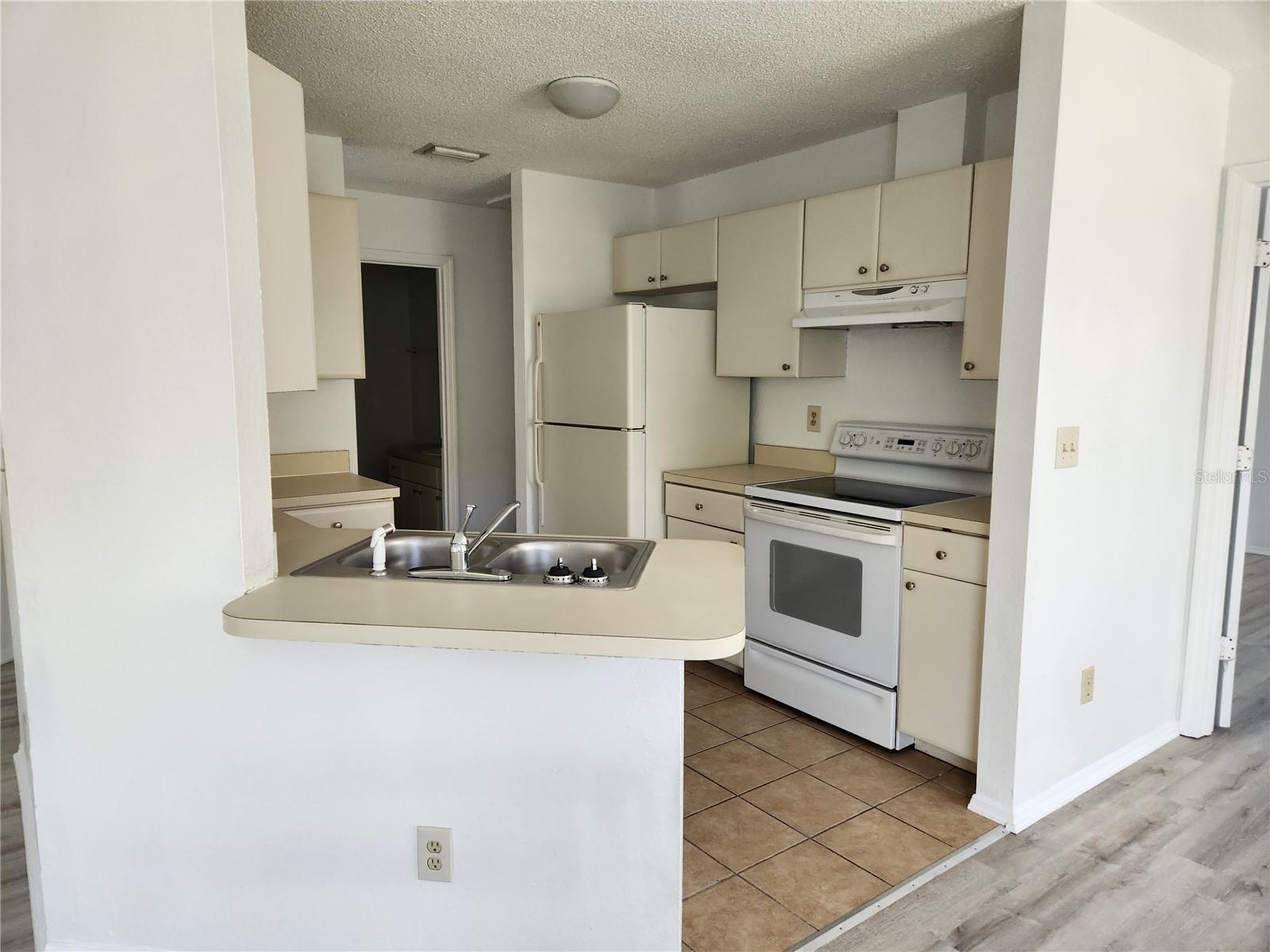 9522 ACE RD #B, ENGLEWOOD, FL — photo 4