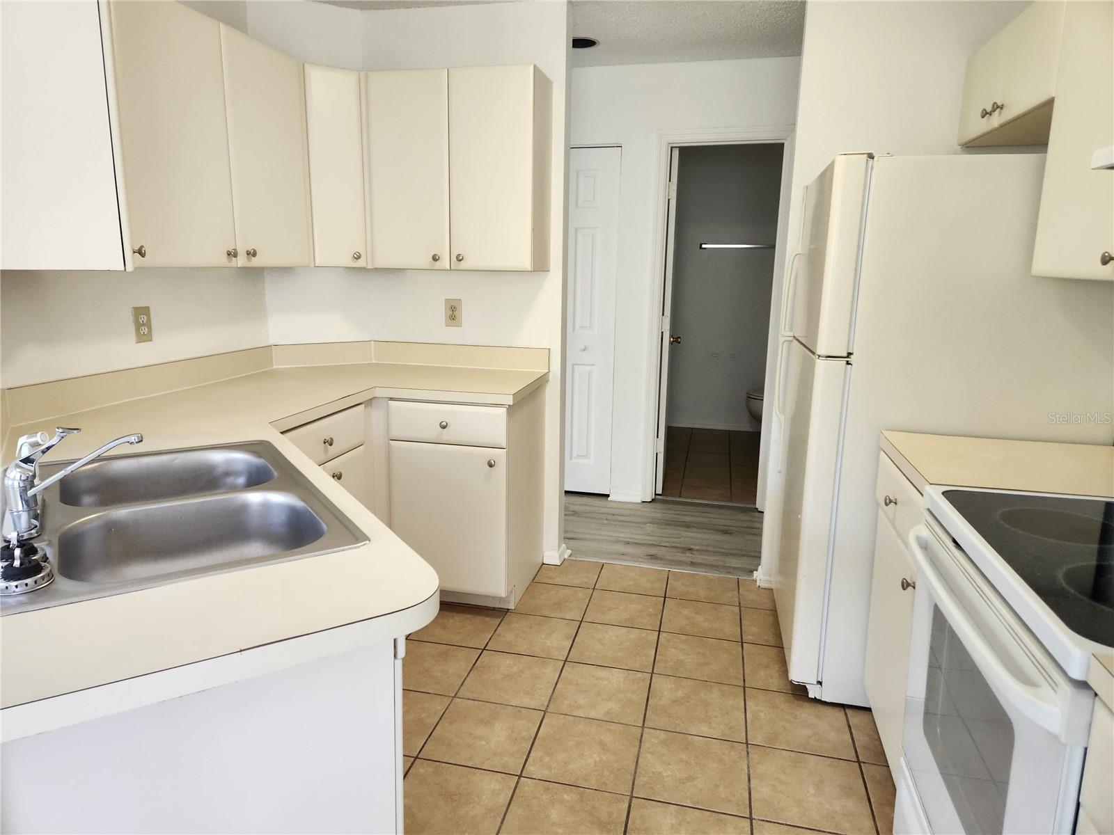 9522 ACE RD #B, ENGLEWOOD, FL — photo 17