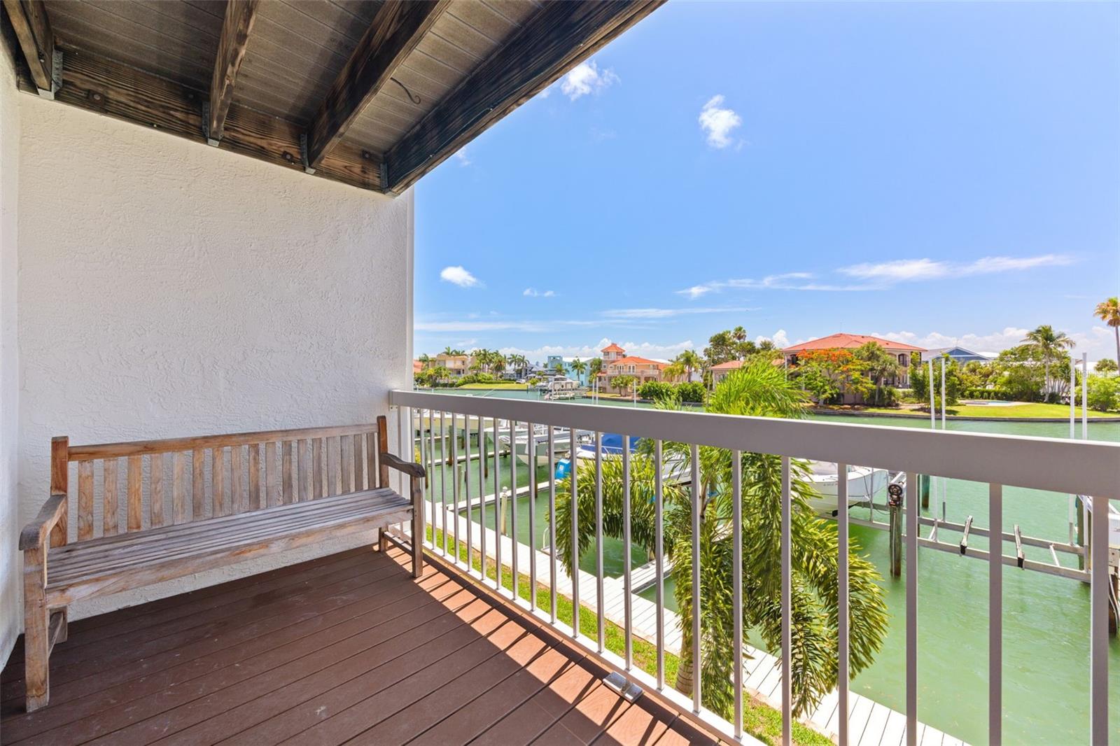 367 MADEIRA CIR, TIERRA VERDE, FL — photo 15
