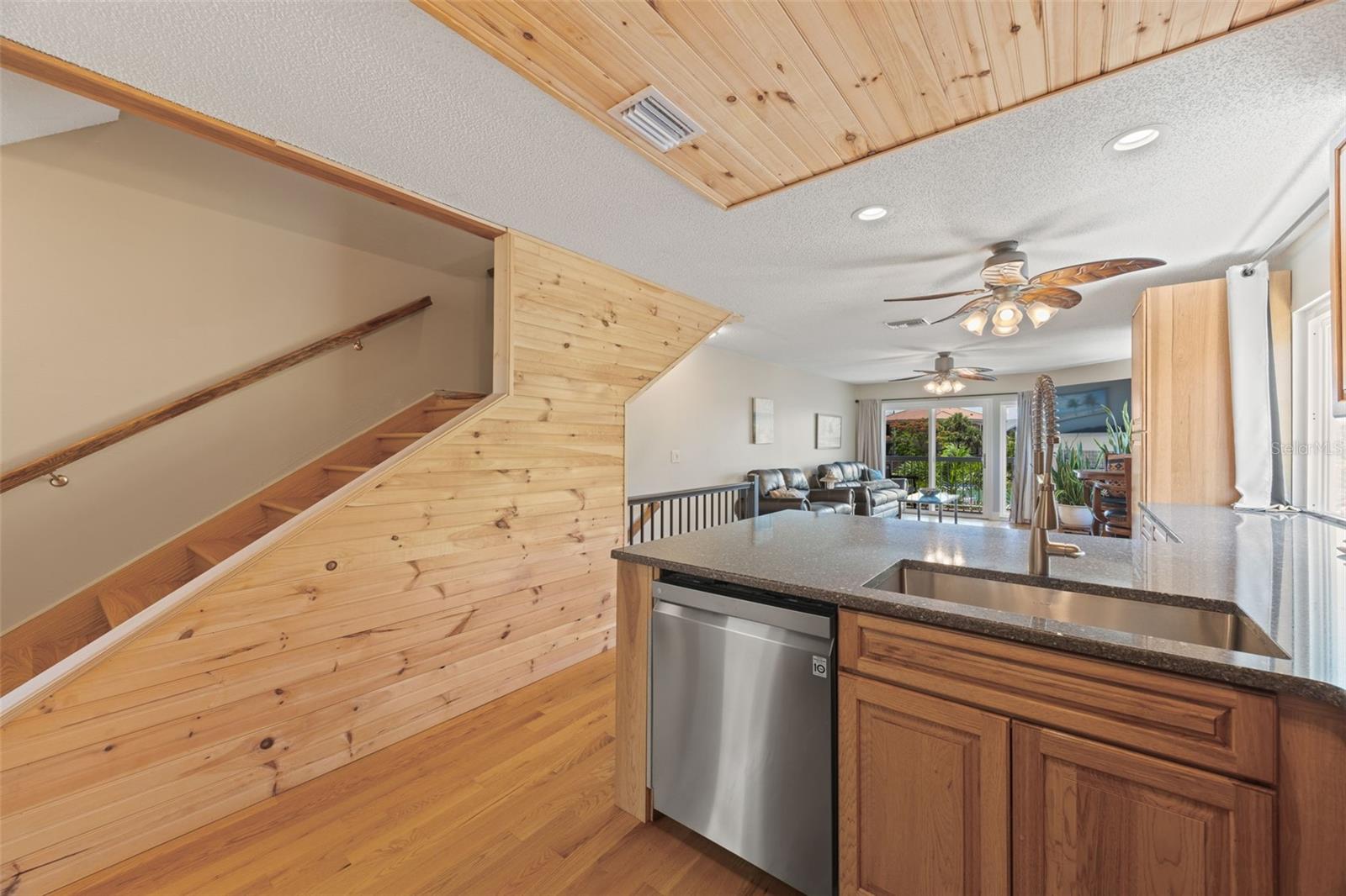 367 MADEIRA CIR, TIERRA VERDE, FL — photo 23