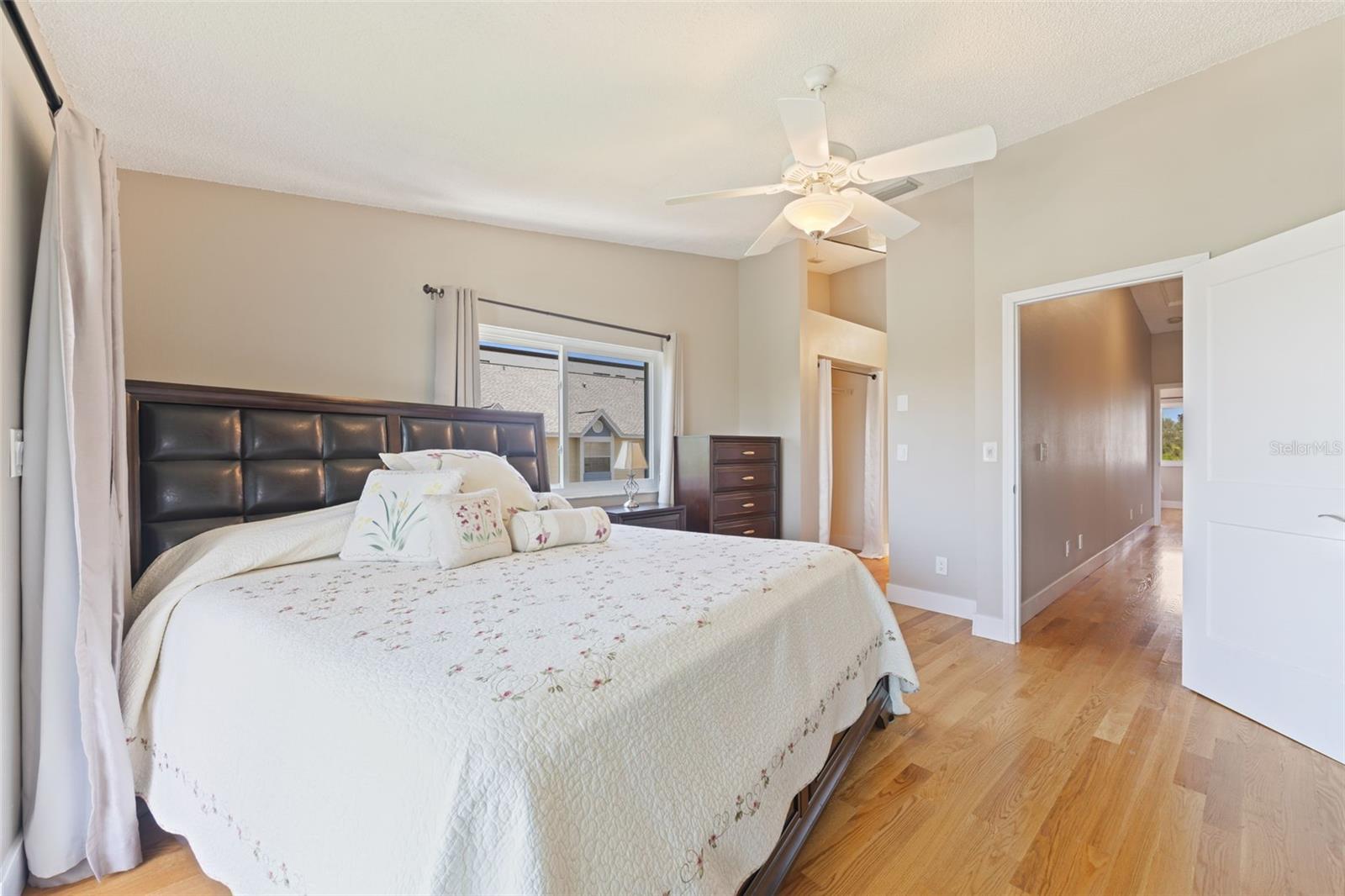 367 MADEIRA CIR, TIERRA VERDE, FL — photo 26