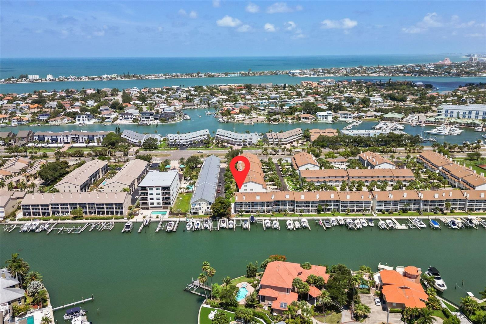367 MADEIRA CIR, TIERRA VERDE, FL — photo 49