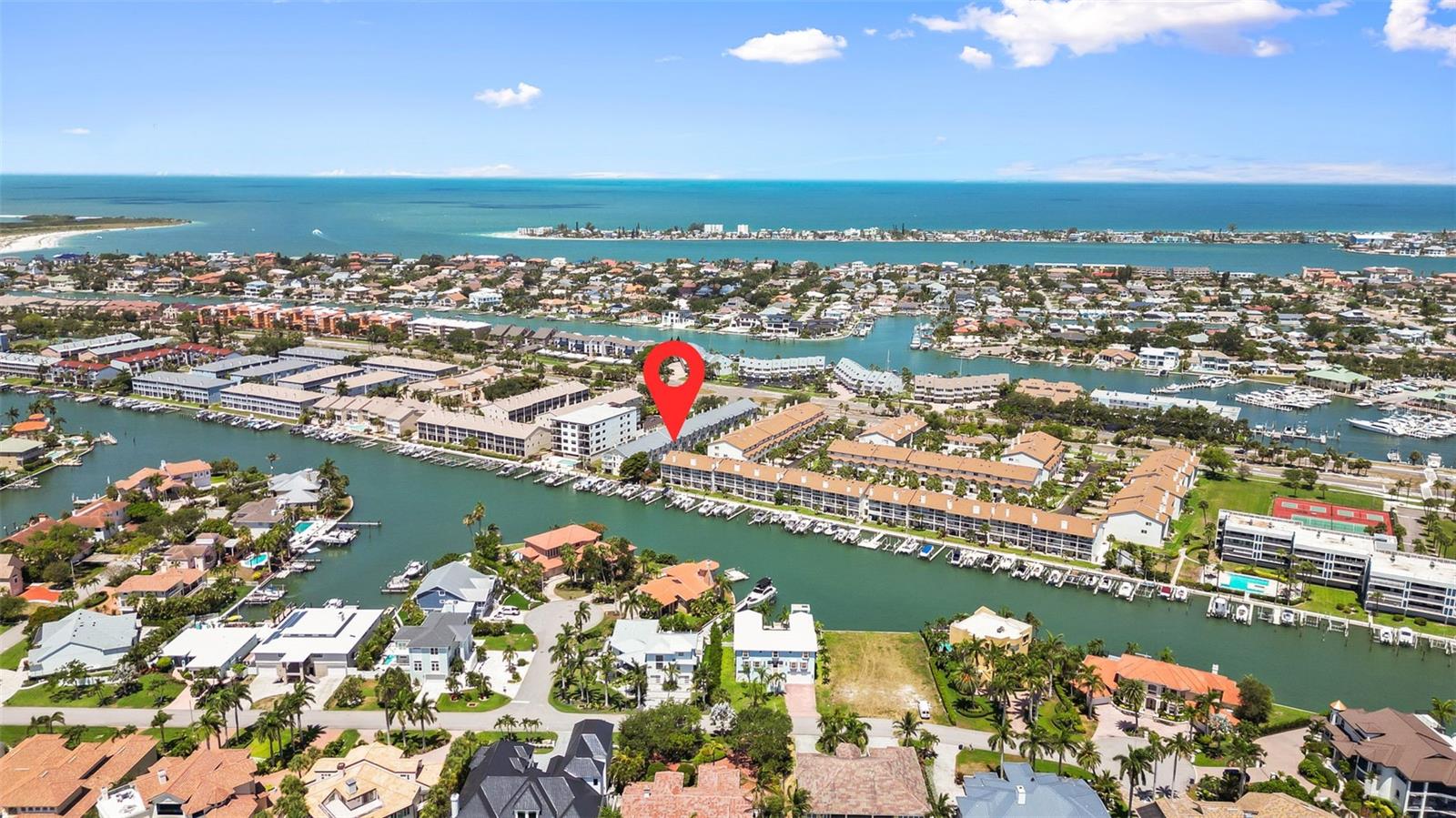 367 MADEIRA CIR, TIERRA VERDE, FL — photo 50