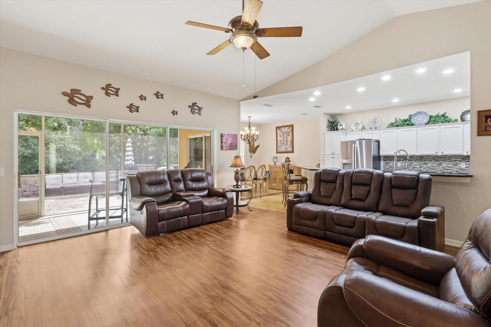 9745 SW 196TH CIR, DUNNELLON, FL — photo 3