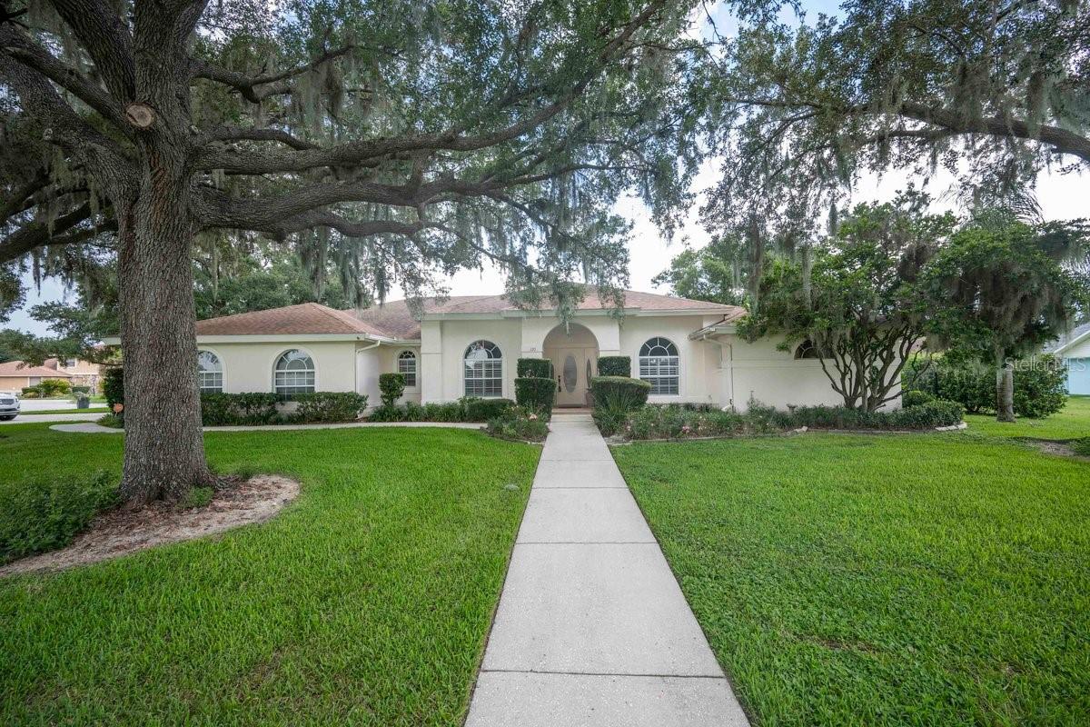 120 WOODCREST LN, MULBERRY, FL