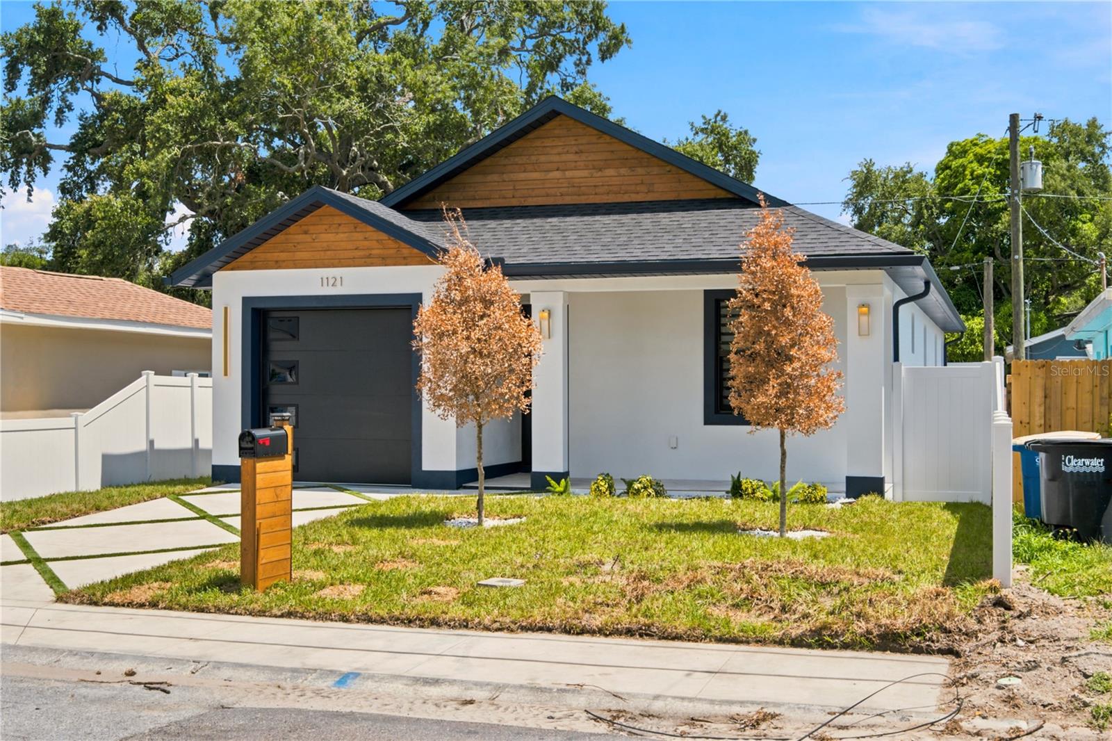 1121 ENGMAN ST, CLEARWATER, FL — photo 3