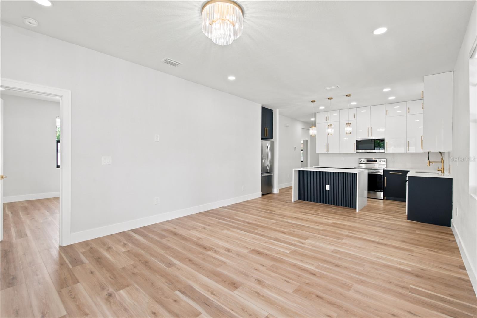1121 ENGMAN ST, CLEARWATER, FL — photo 12