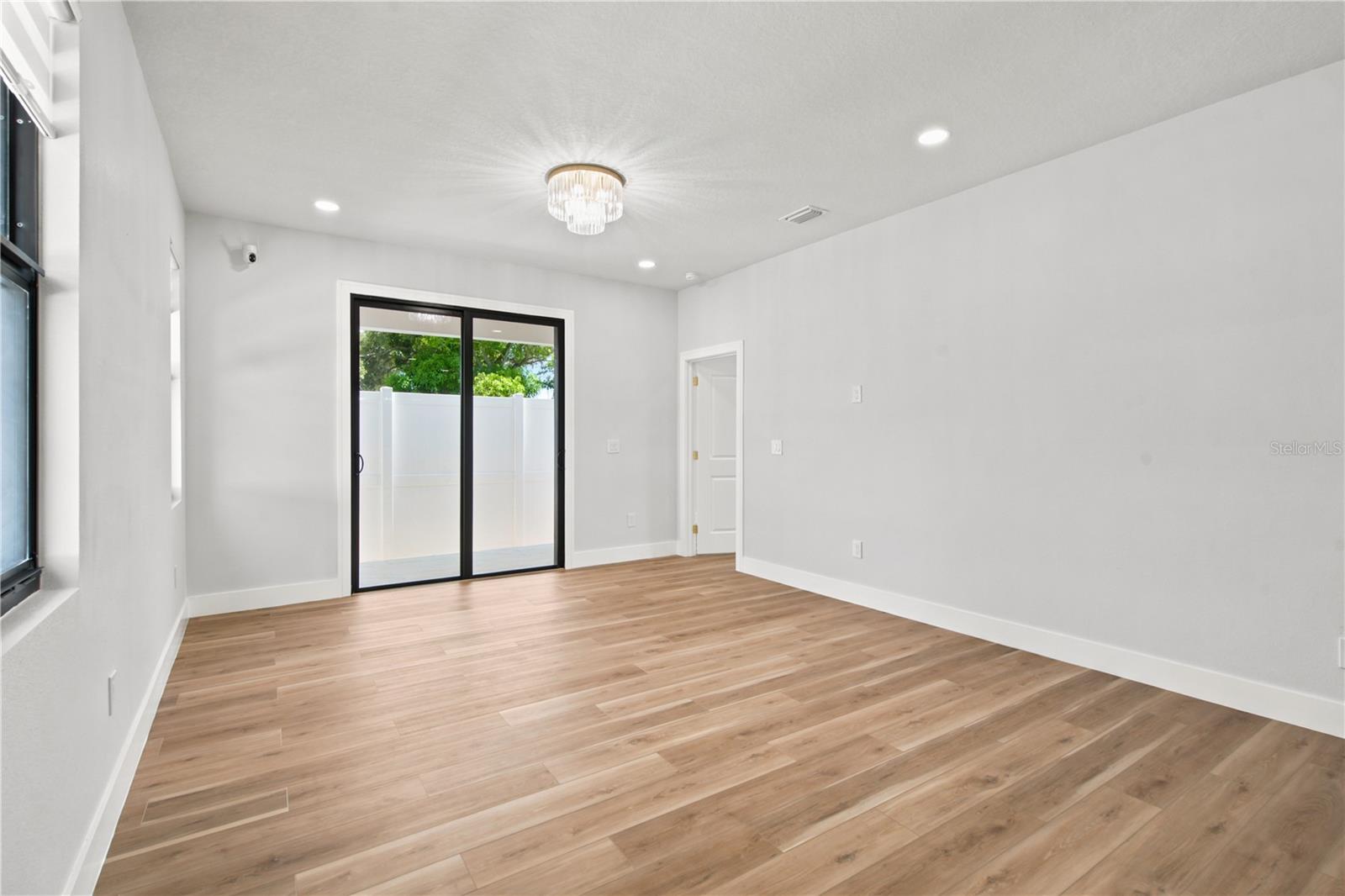 1121 ENGMAN ST, CLEARWATER, FL — photo 15