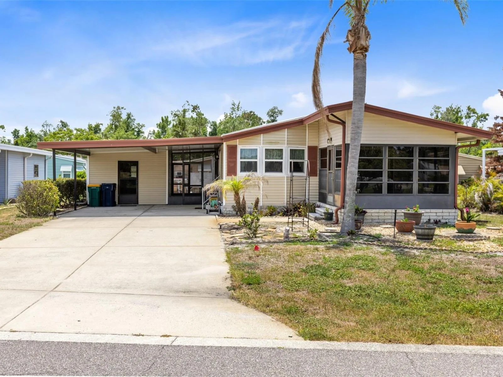 3217 RAINBOW RD, TAVARES, FL — photo 1