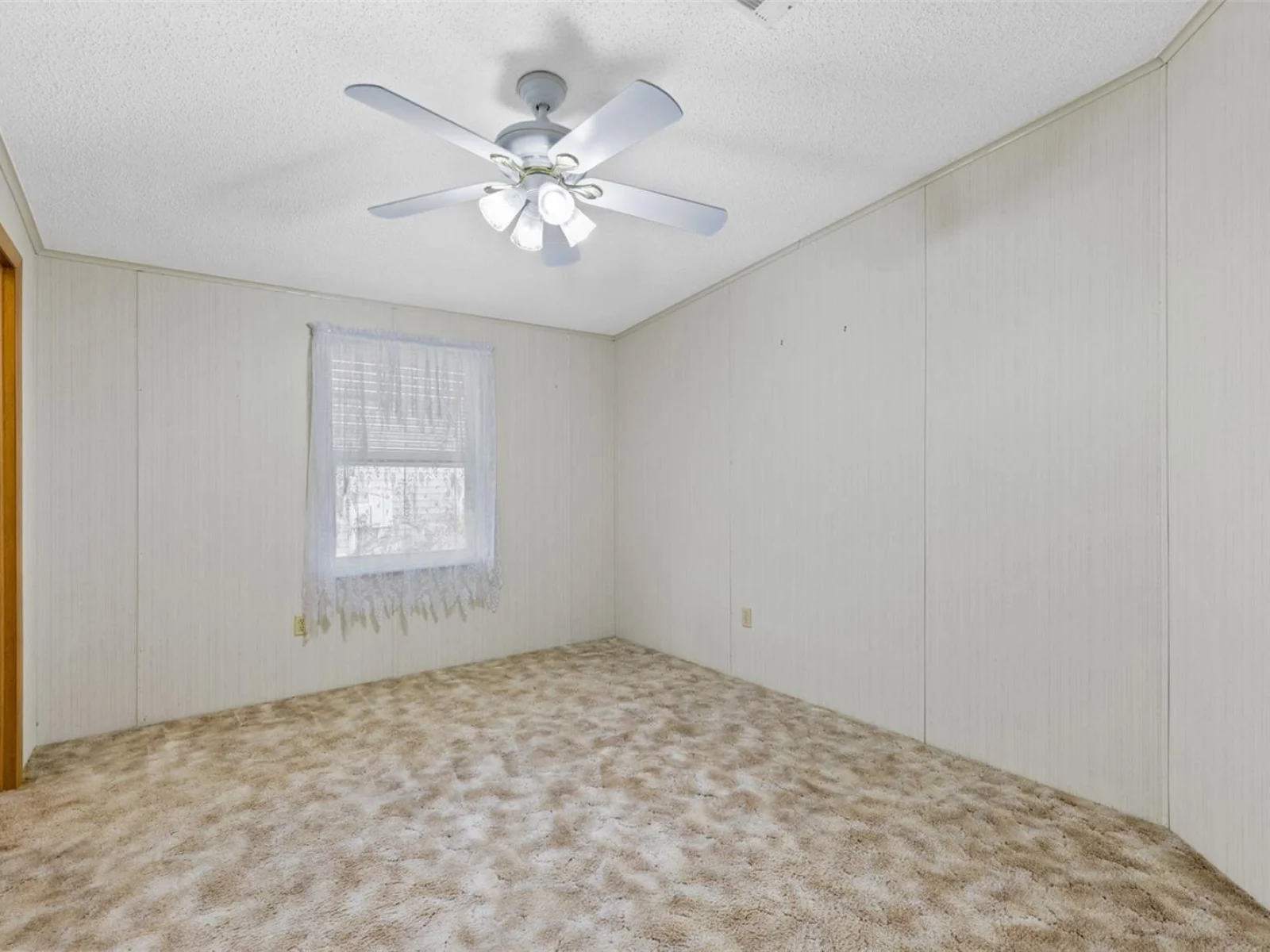 3217 RAINBOW RD, TAVARES, FL — photo 8