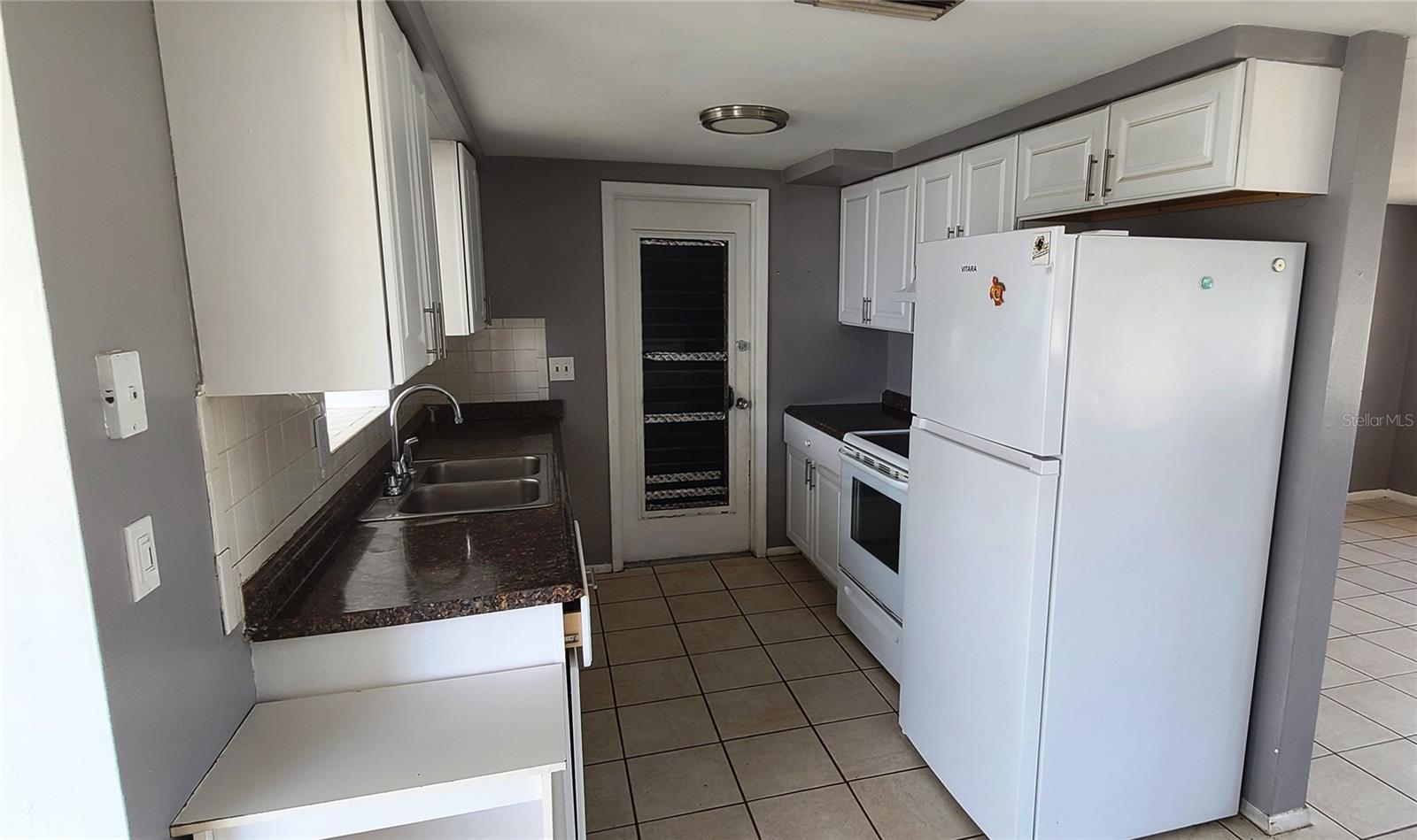 5200 CHET DR, NEW PORT RICHEY, FL — photo 9