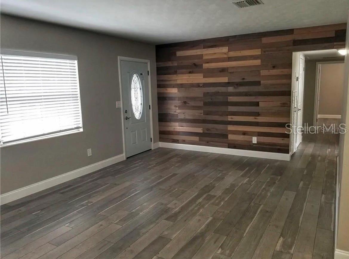 1664 S EVERGREEN AVE, CLEARWATER, FL — photo 9
