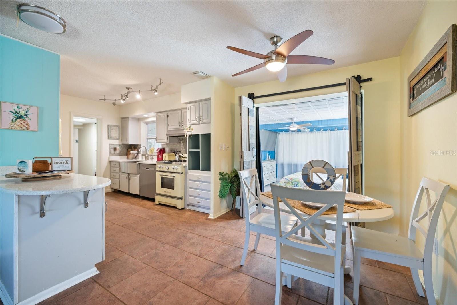 168 BUCKEYE AVE NW, PORT CHARLOTTE, FL — photo 9