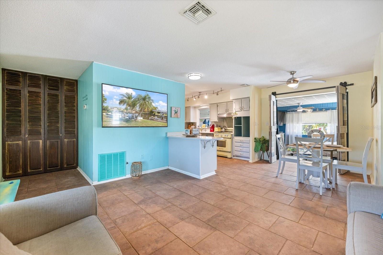 168 BUCKEYE AVE NW, PORT CHARLOTTE, FL — photo 11