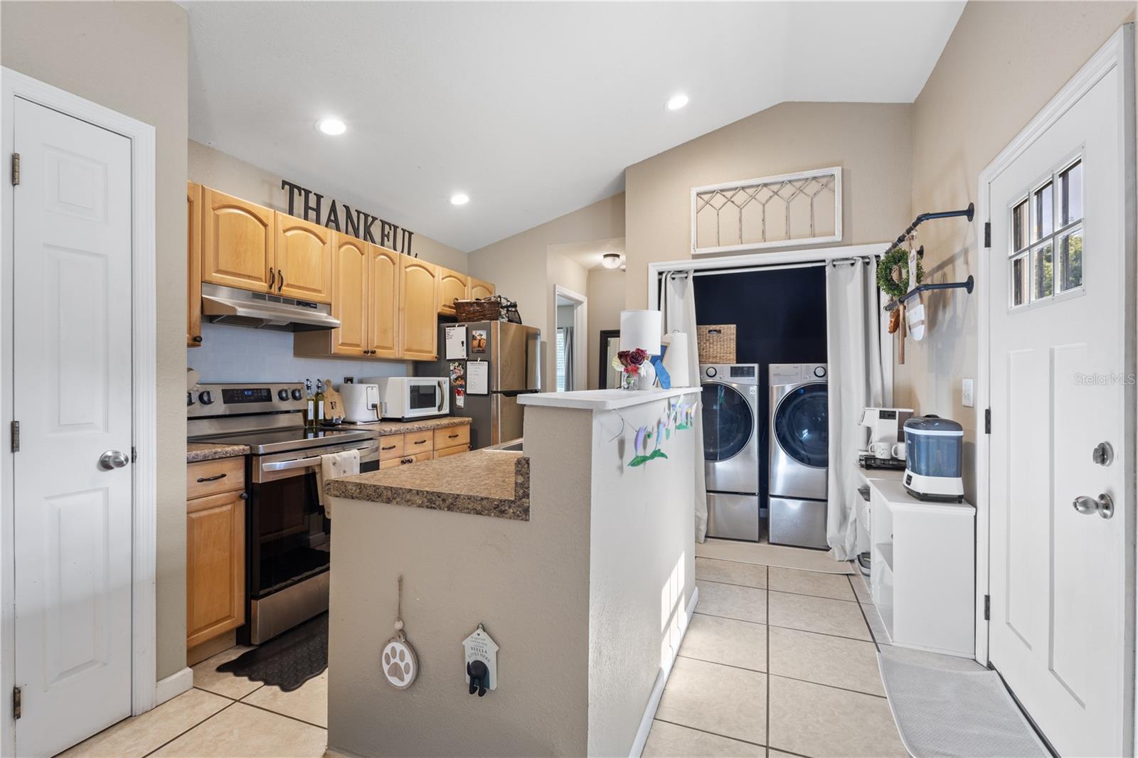 308 SW 2ND AVE, CHIEFLAND, FL — photo 8