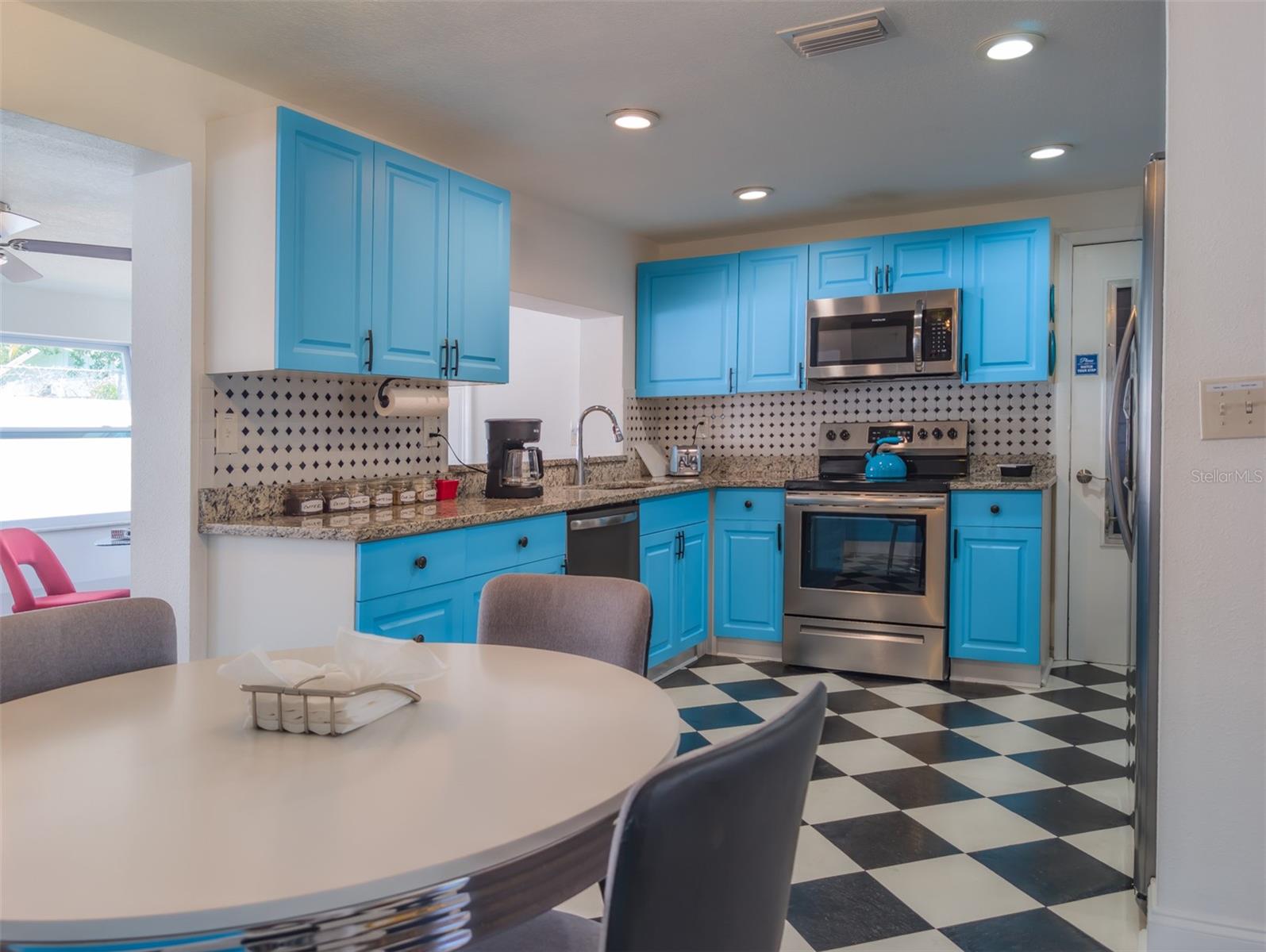 3650 KINGSBURY DR, HOLIDAY, FL — photo 12