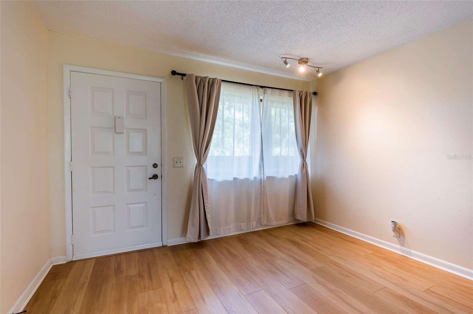 3062 EASTLAND BLVD #406, CLEARWATER, FL — photo 6