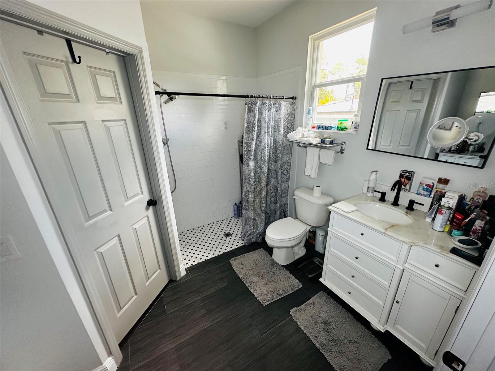 606 W VOORHIS AVE, DELAND, FL — photo 9