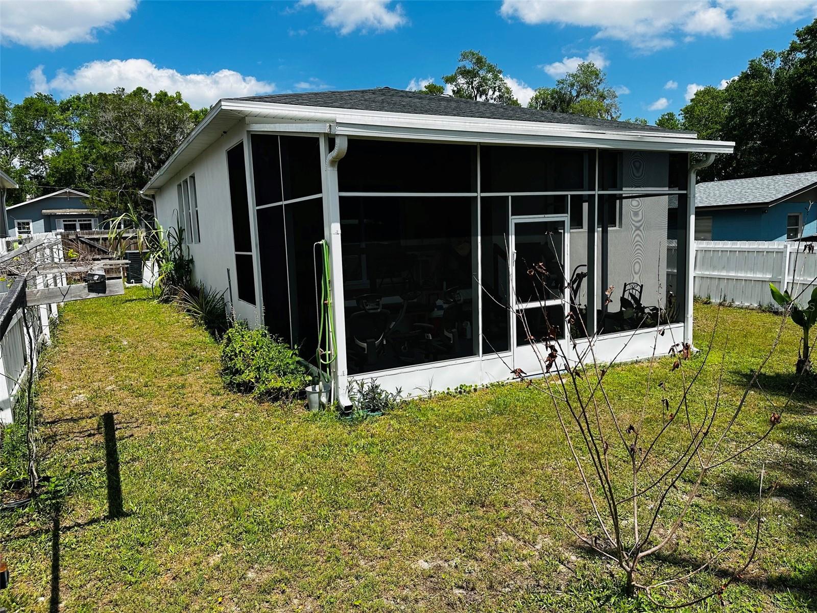 606 W VOORHIS AVE, DELAND, FL — photo 16