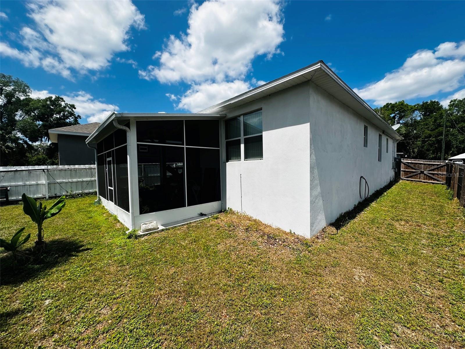 606 W VOORHIS AVE, DELAND, FL — photo 18