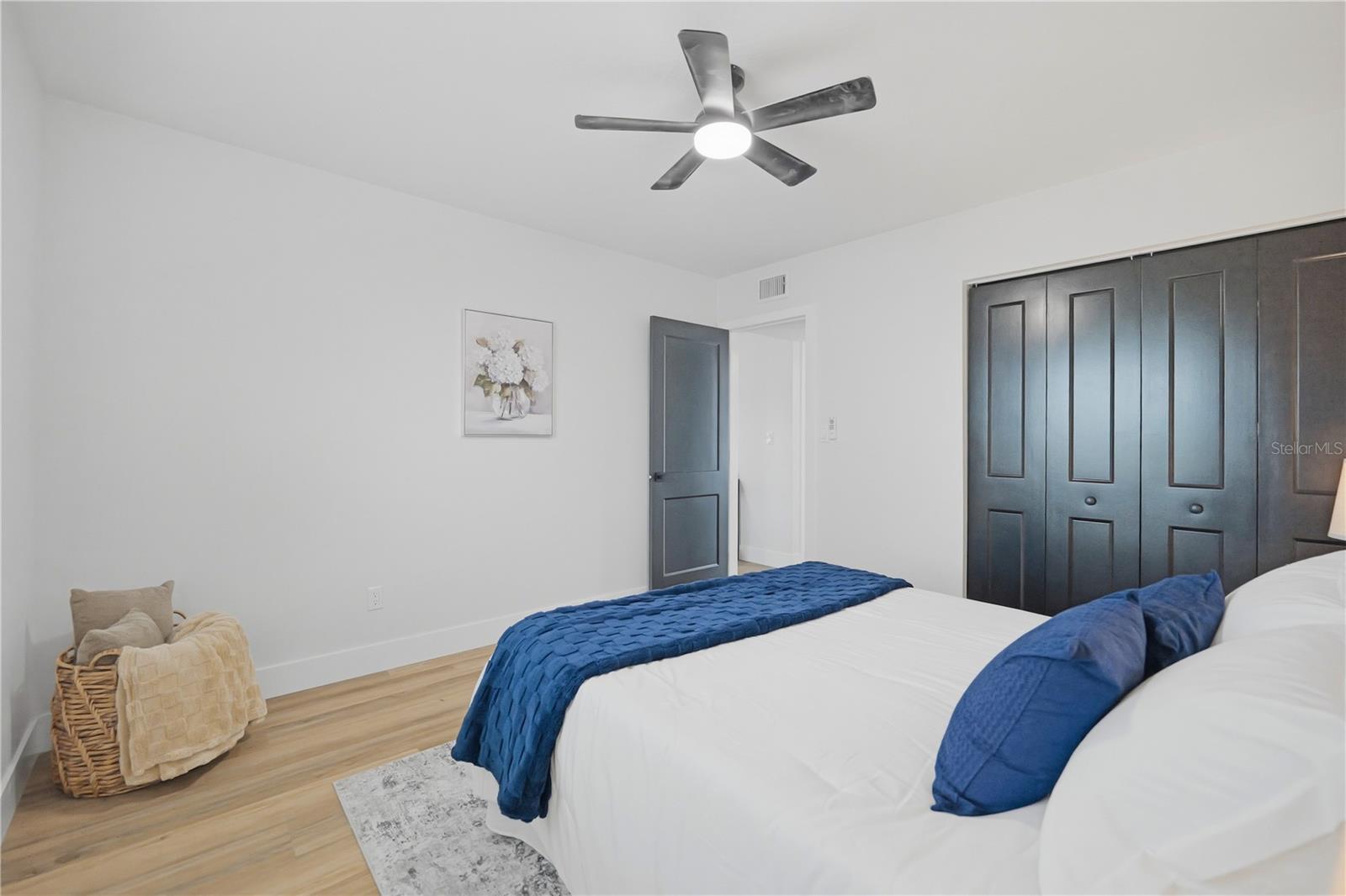 5268 CORAL WAY N, ST PETERSBURG, FL — photo 11