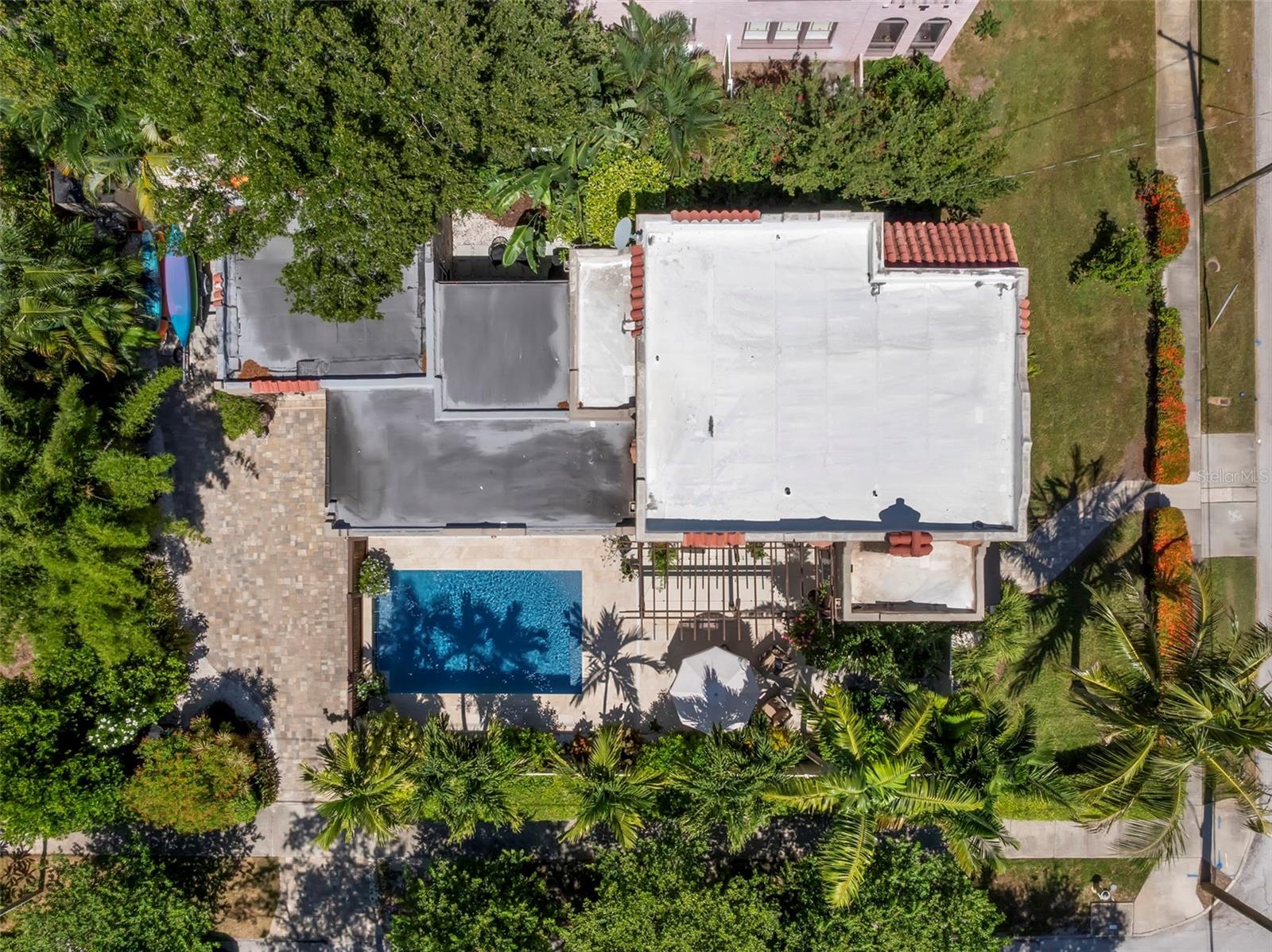 1125 11TH AVE NE, ST PETERSBURG, FL — photo 60