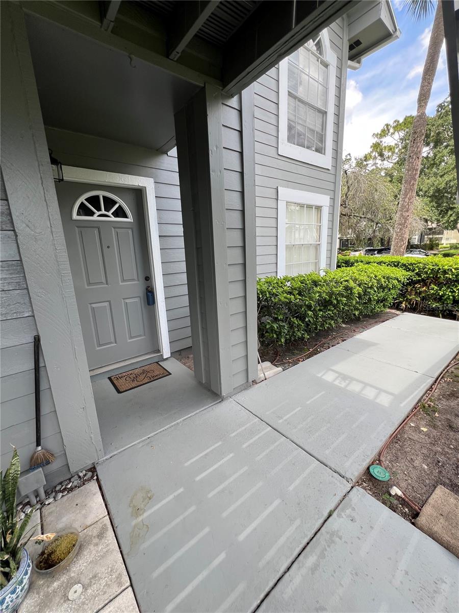 11940 SKYLAKE PL #11940-A, TEMPLE TERRACE, FL