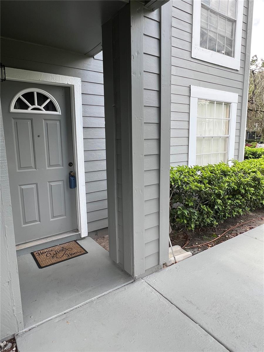 11940 SKYLAKE PL #11940-A, TEMPLE TERRACE, FL — photo 2