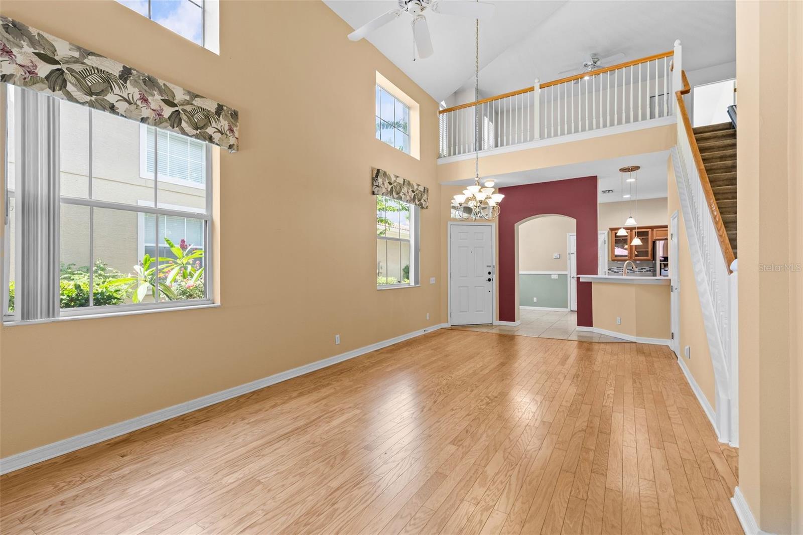 3350 COVERED BRIDGE DR W, DUNEDIN, FL — photo 3