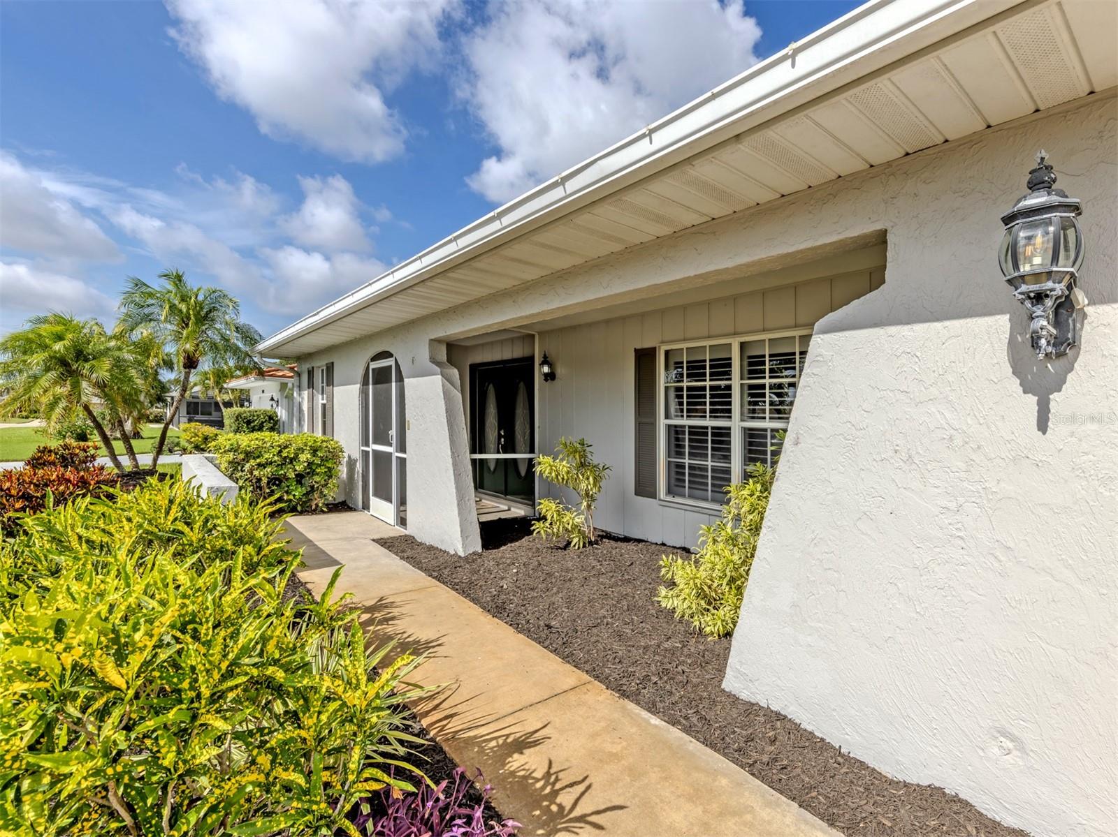 1720 SANDY CT, VENICE, FL — photo 2