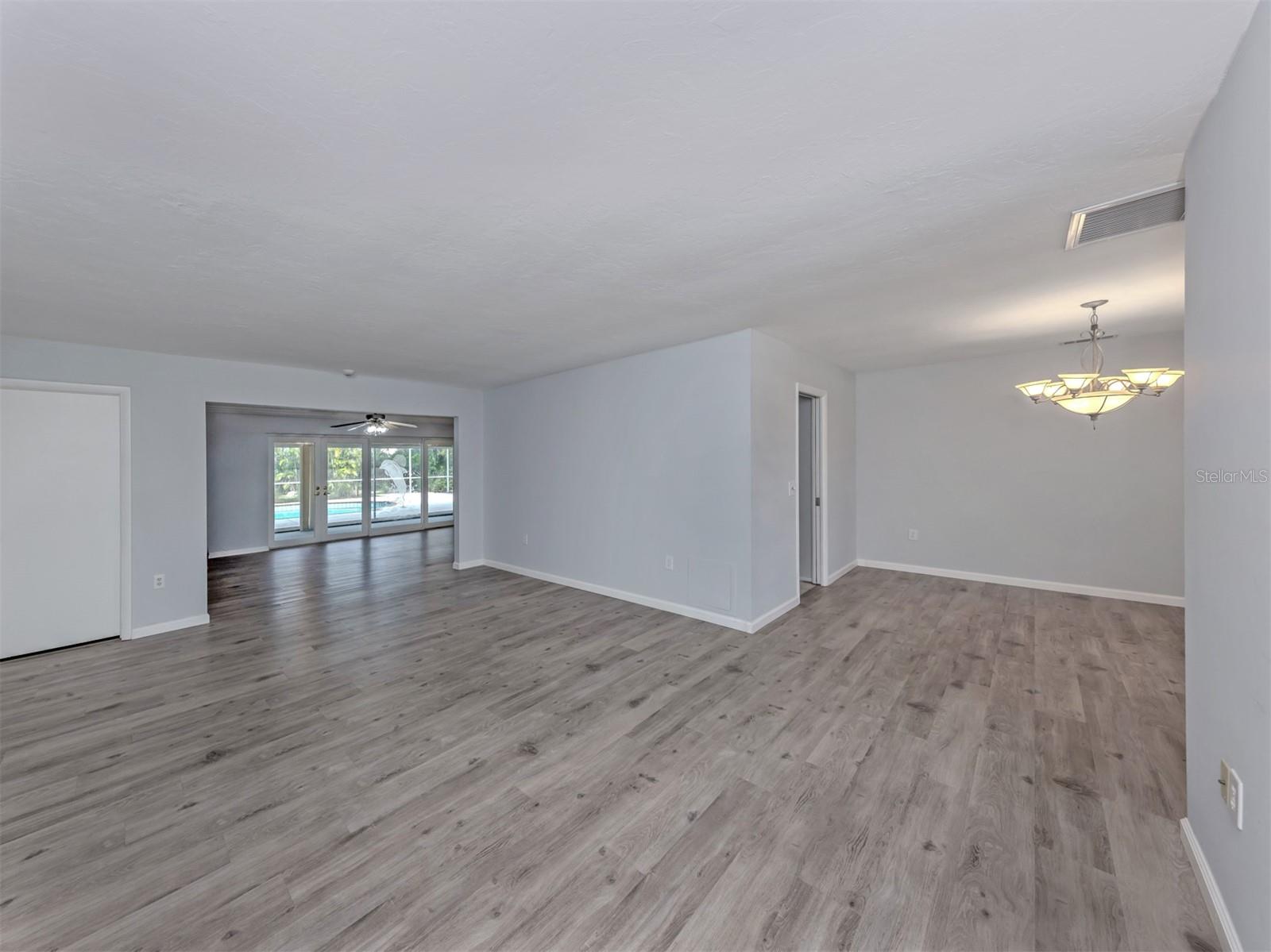 1720 SANDY CT, VENICE, FL — photo 4