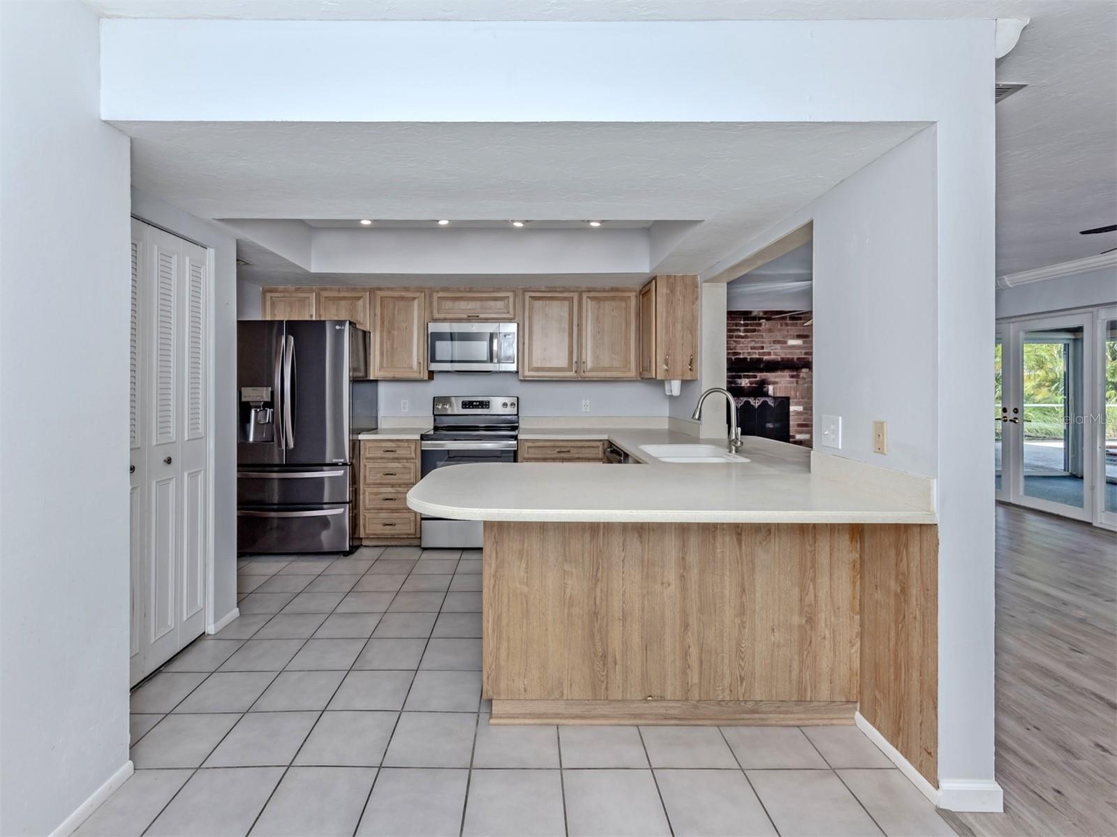 1720 SANDY CT, VENICE, FL — photo 9
