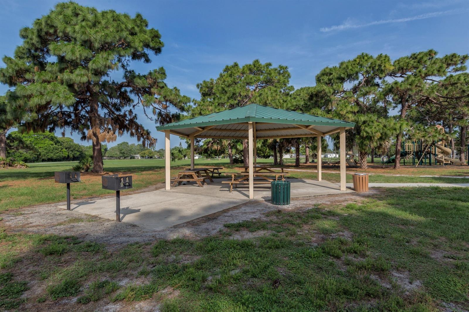 1720 SANDY CT, VENICE, FL — photo 29