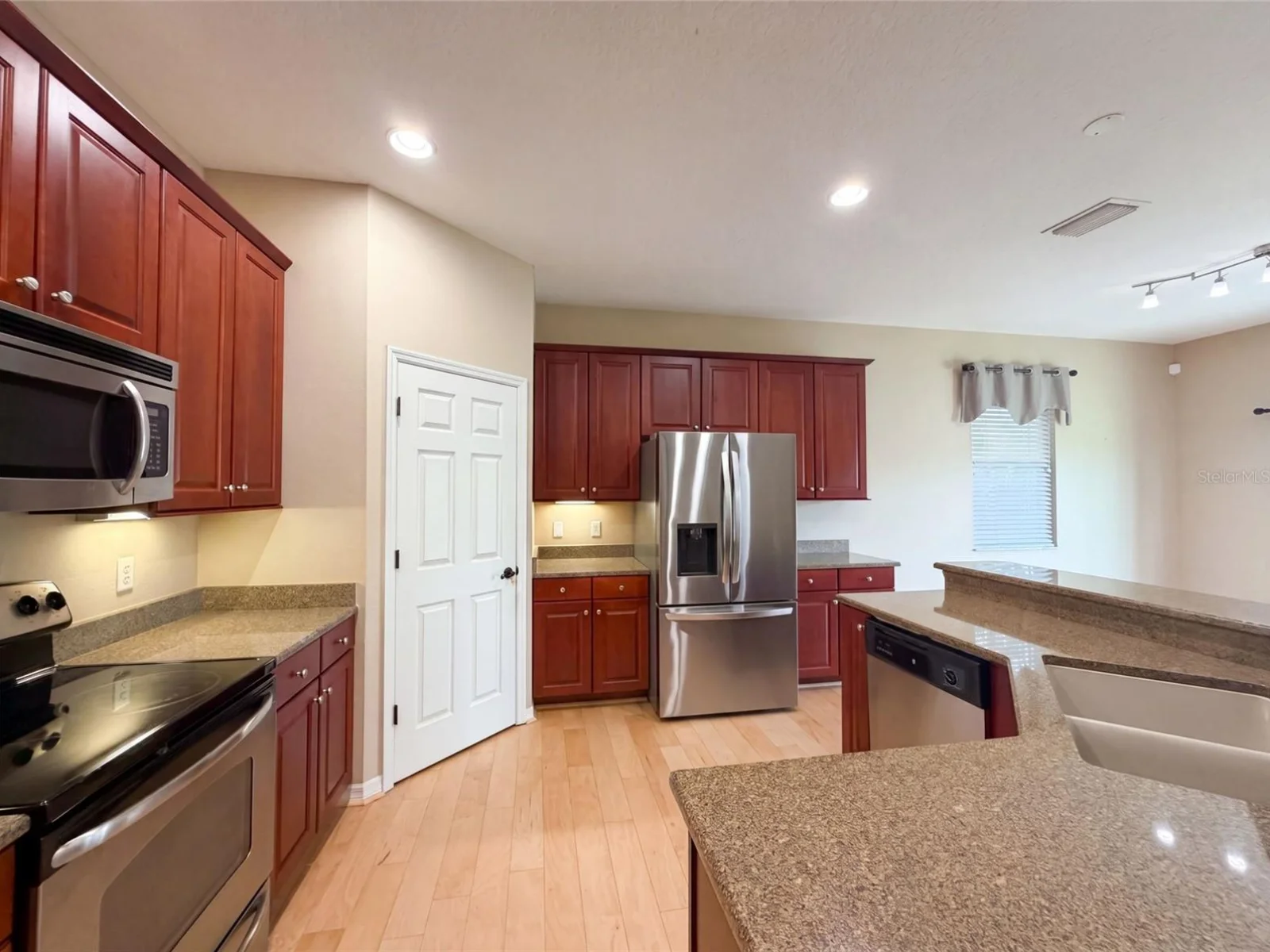 5605 WINDSONG OAK DR, LEESBURG, FL — photo 7