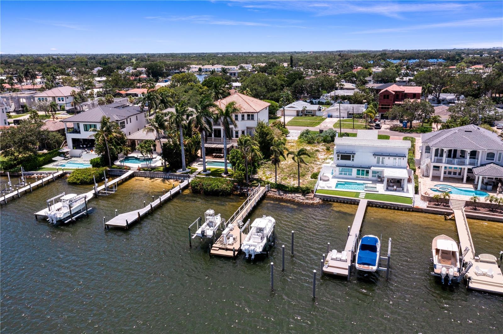 6527 BAYOU GRANDE BLVD NE, ST PETERSBURG, FL — photo 8
