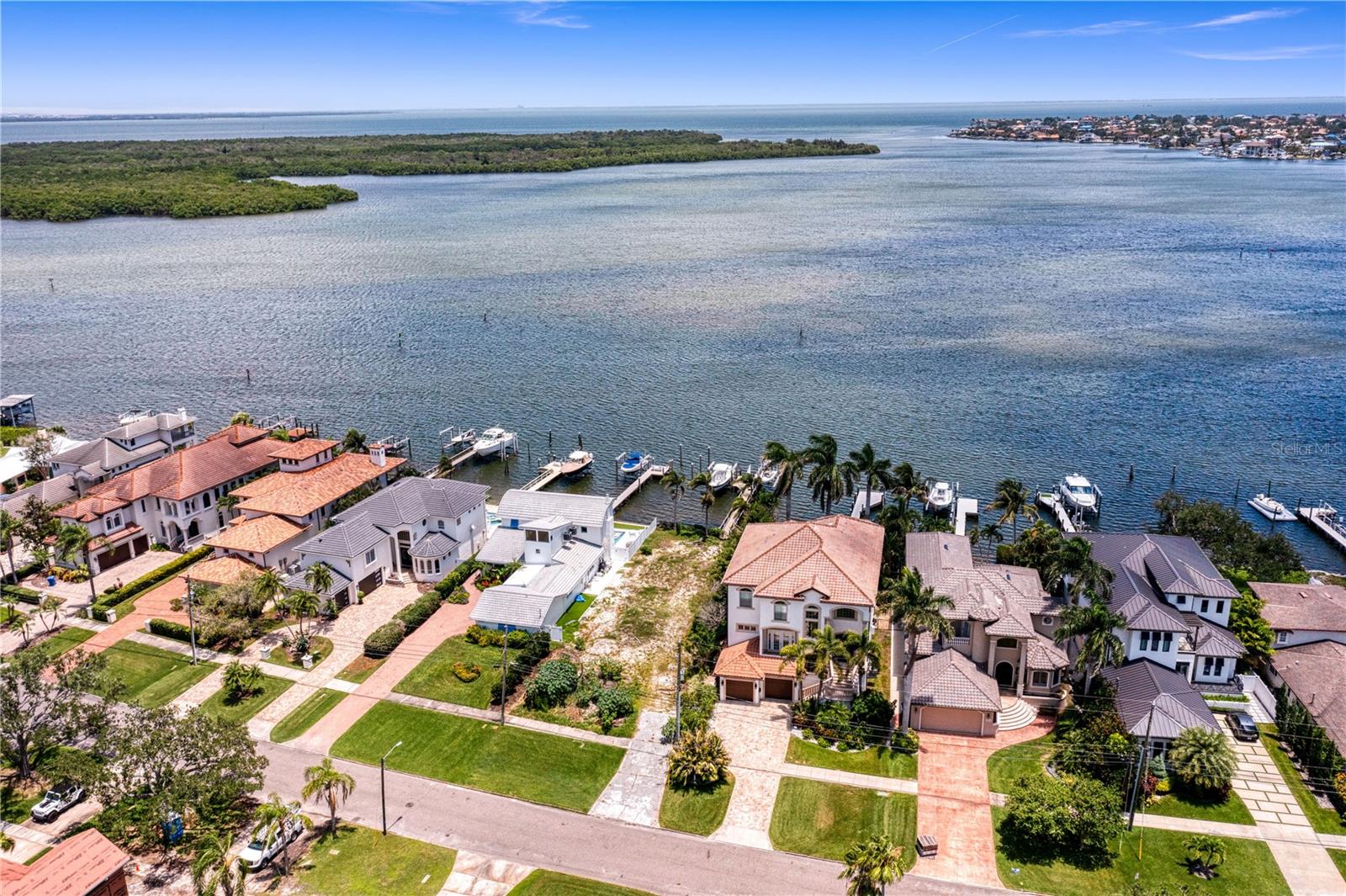 6527 BAYOU GRANDE BLVD NE, ST PETERSBURG, FL — photo 16