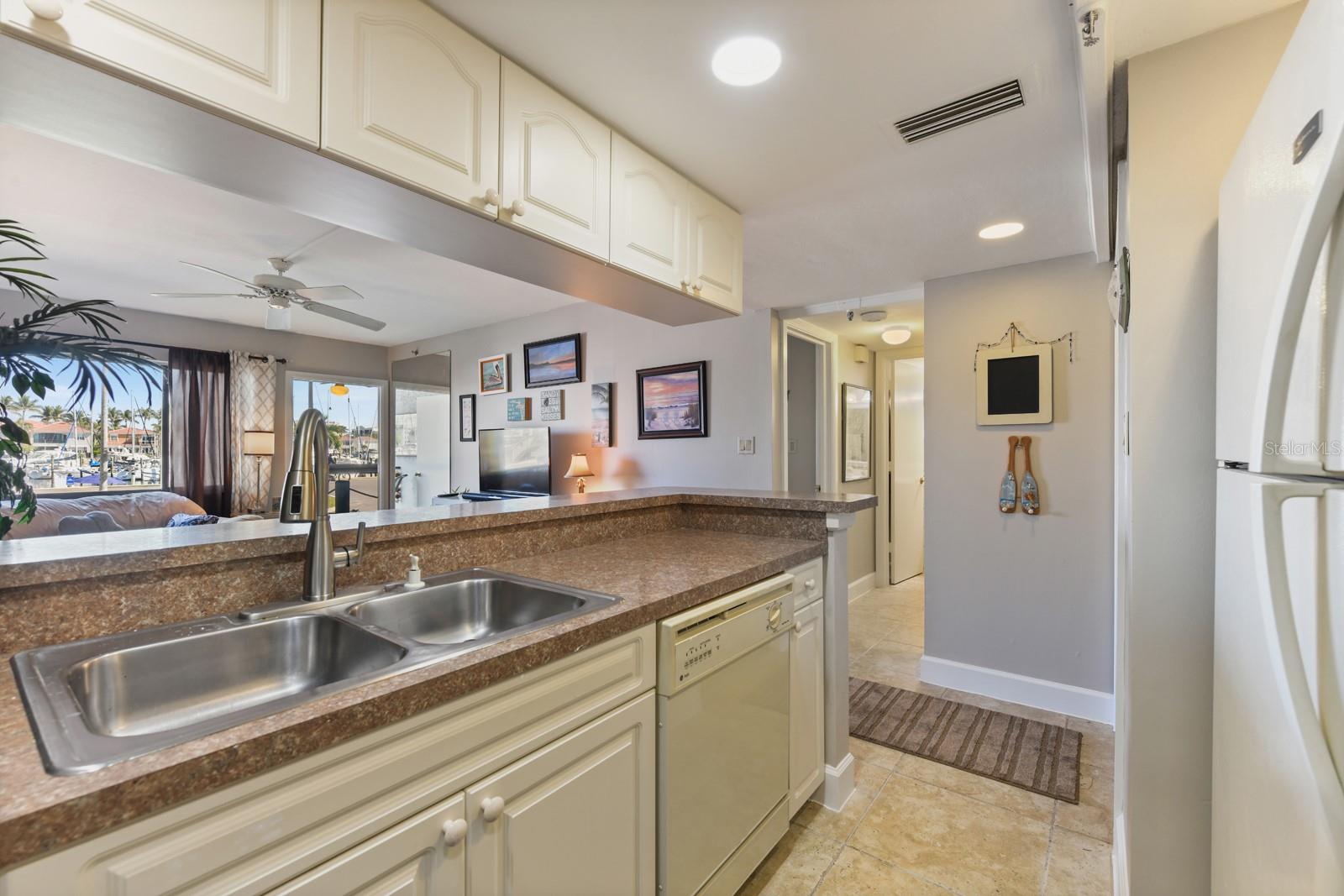 3170 MATECUMBE KEY RD #112, PUNTA GORDA, FL — photo 9