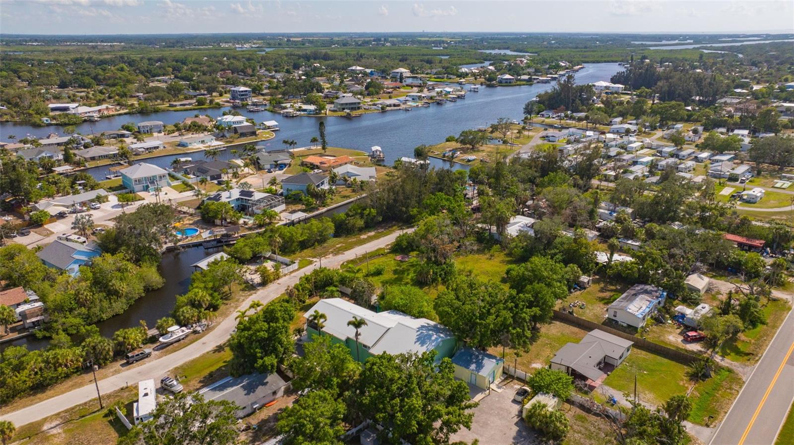 826 W SHELL POINT ST, RUSKIN, FL — photo 24