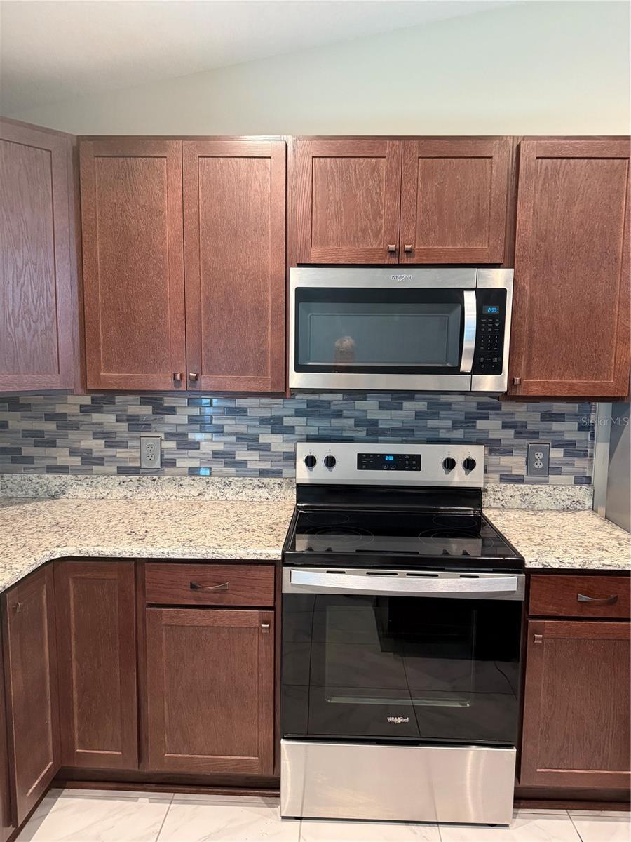 3770 SE 137TH LN, SUMMERFIELD, FL — photo 5