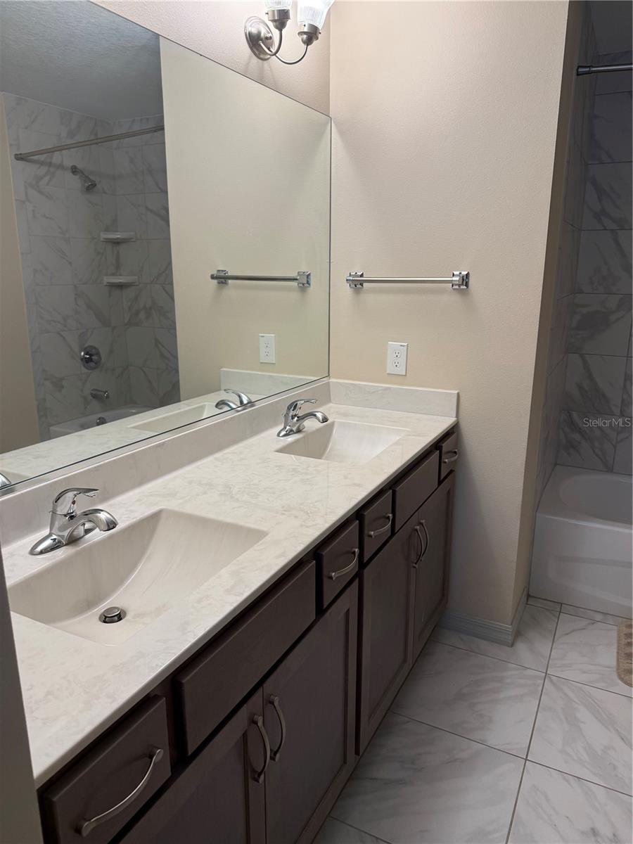 3770 SE 137TH LN, SUMMERFIELD, FL — photo 9