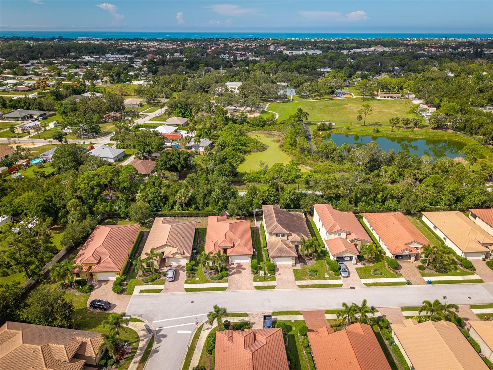 1015 BLUFFWOOD DR, NOKOMIS, FL — photo 39