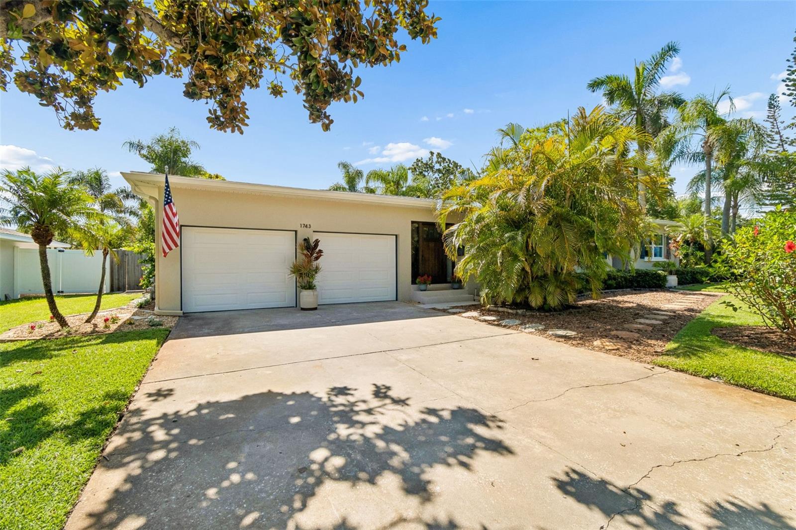 1743 EAGLES NEST DR, BELLEAIR, FL — photo 3