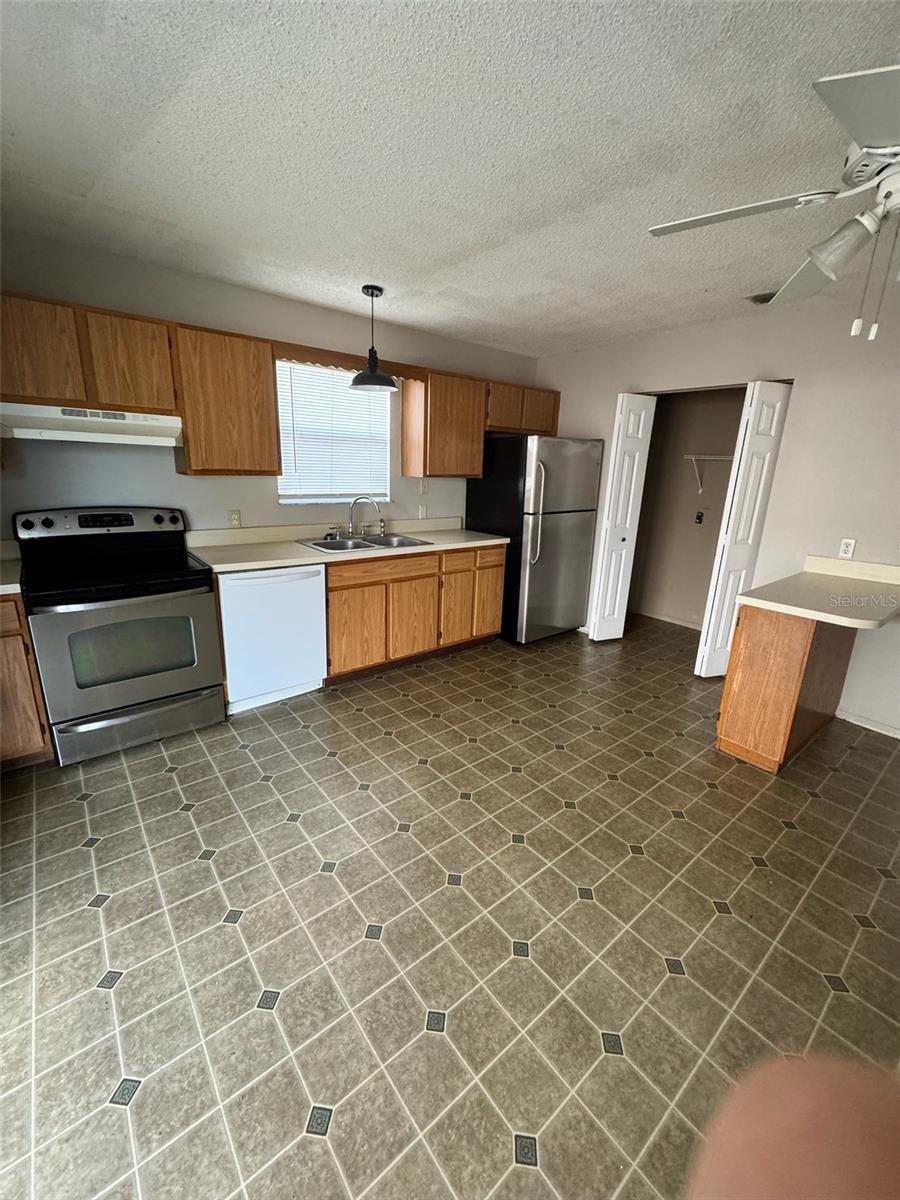 190 REBECCA DR NE, WINTER HAVEN, FL — photo 2