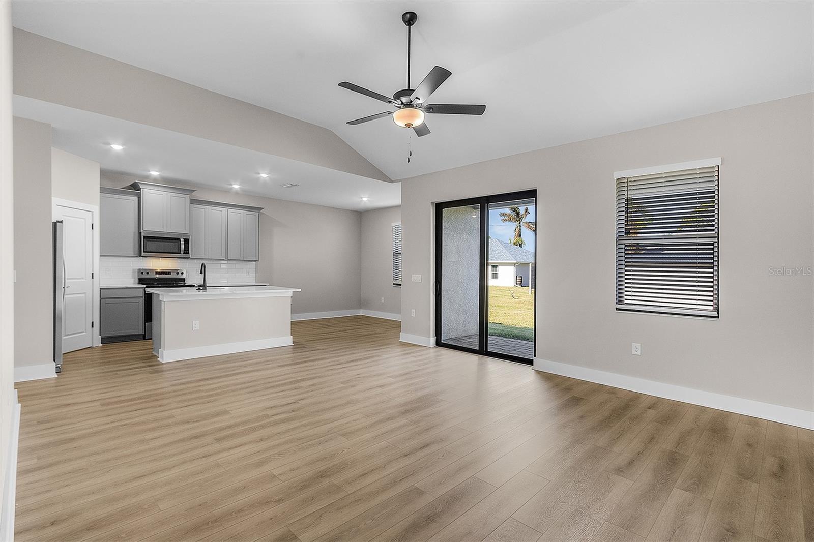 2405 GALLAGHER RD, DOVER, FL — photo 3