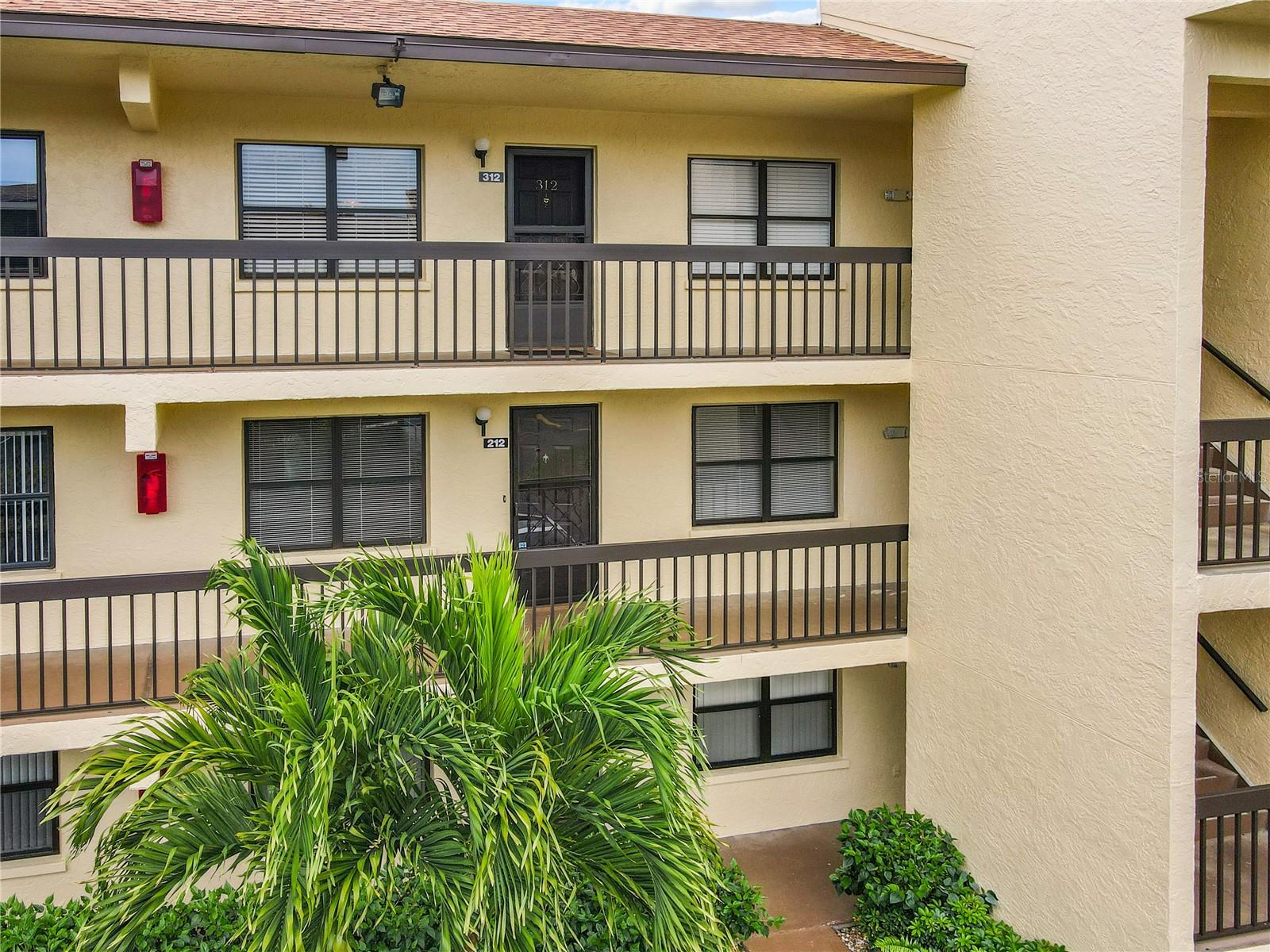 425 30TH AVE W #C212, BRADENTON, FL — photo 2