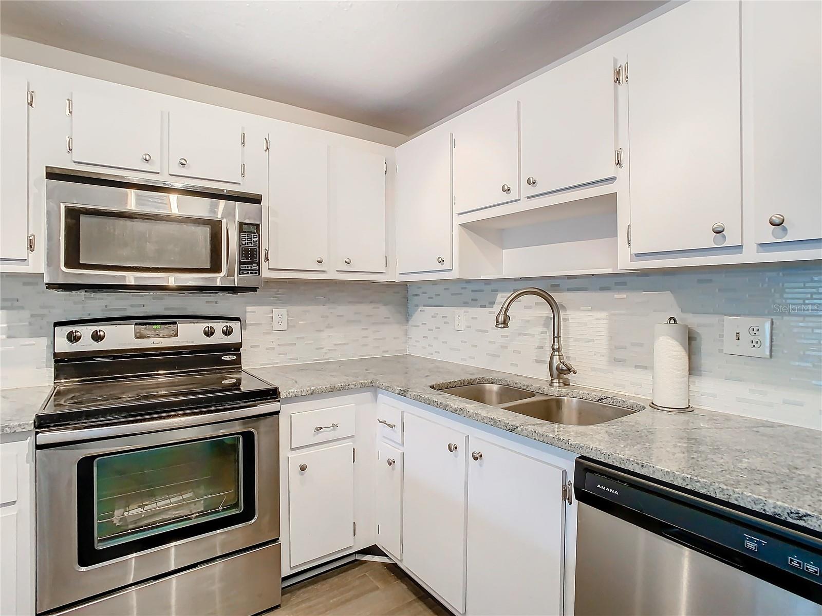 425 30TH AVE W #C212, BRADENTON, FL — photo 9