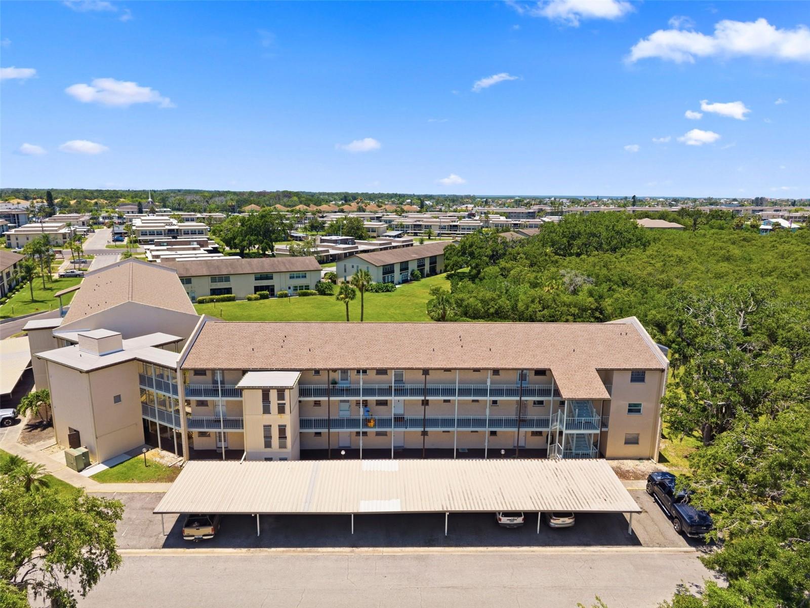 5245 AMULET DR #306, NEW PORT RICHEY, FL